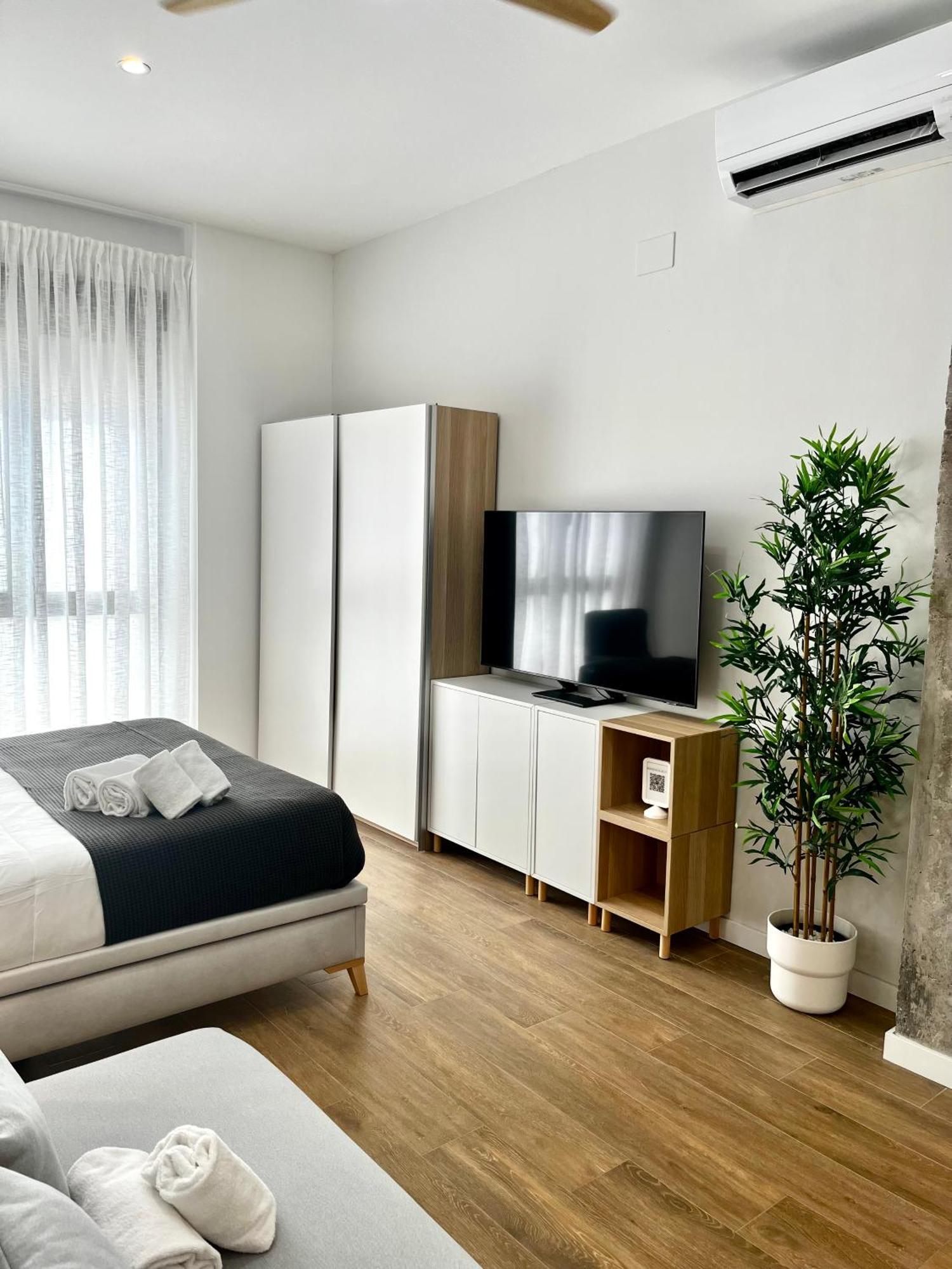Travel Habitat Mediterranean Suites Valencia Szoba fotó
