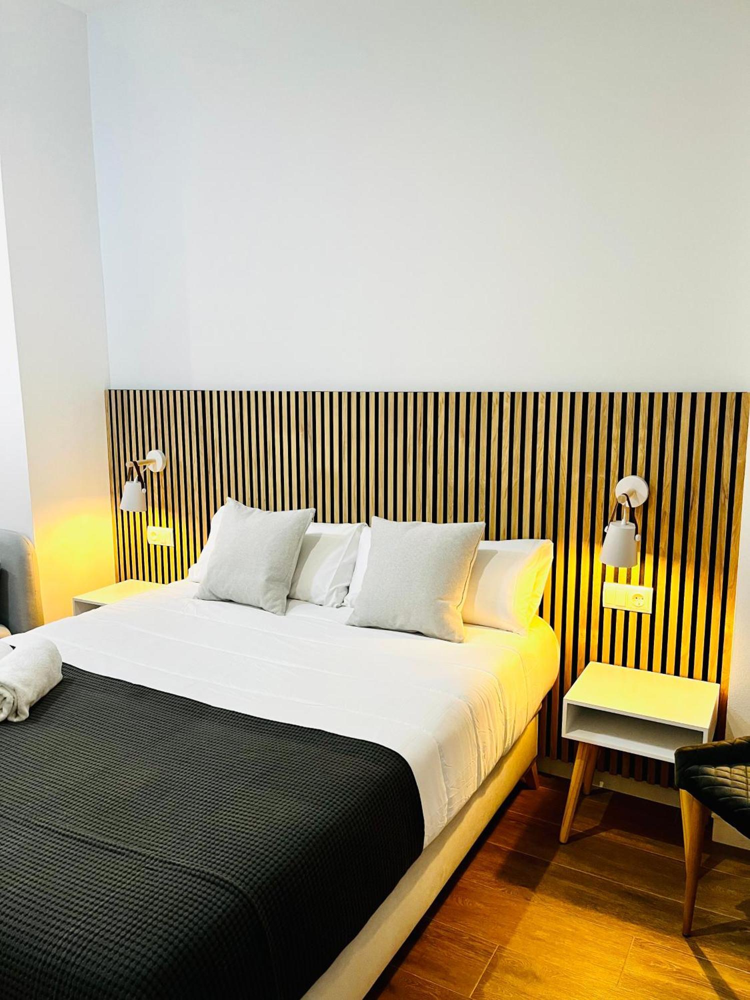 Travel Habitat Mediterranean Suites Valencia Szoba fotó