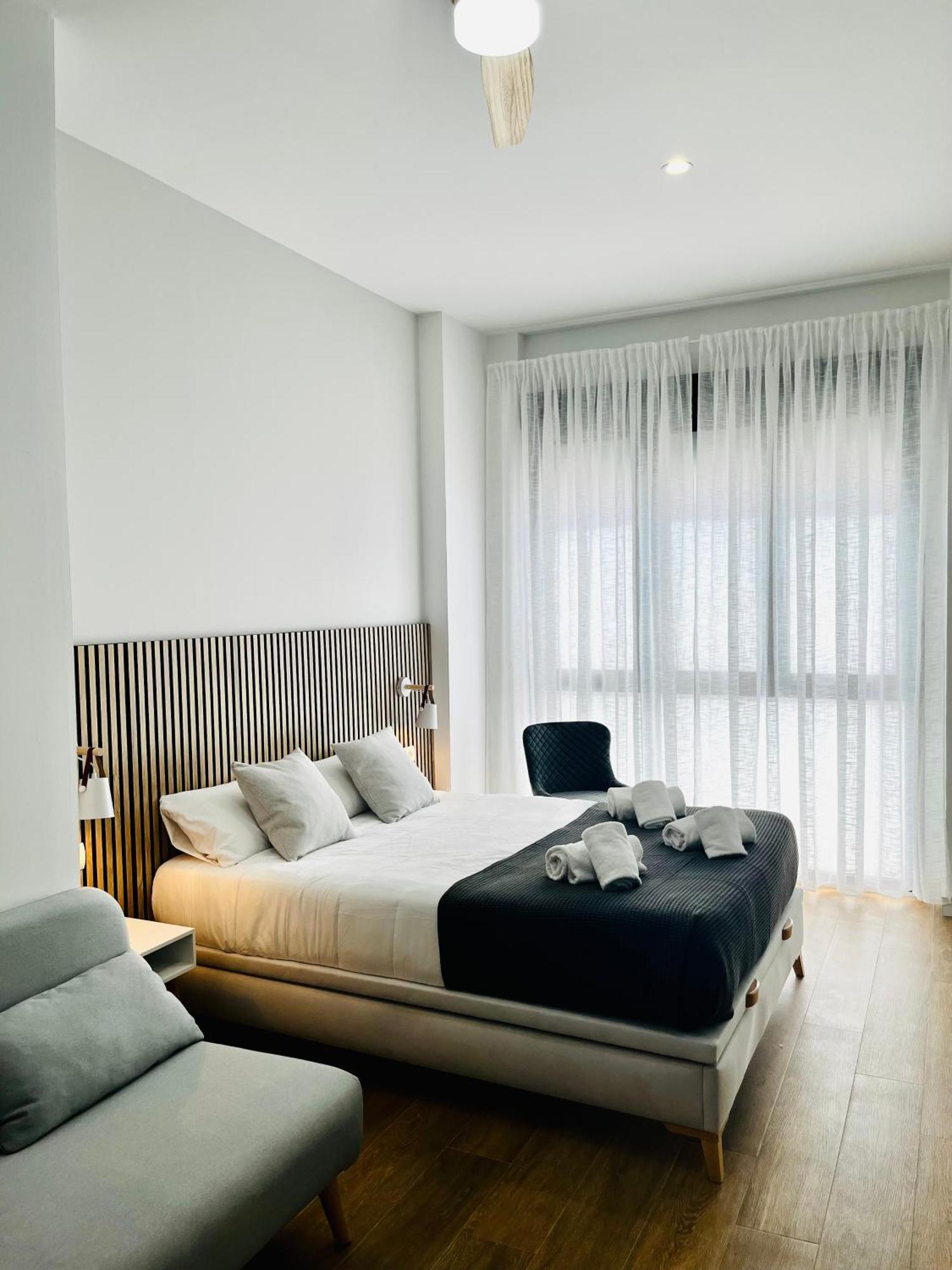 Travel Habitat Mediterranean Suites Valencia Szoba fotó