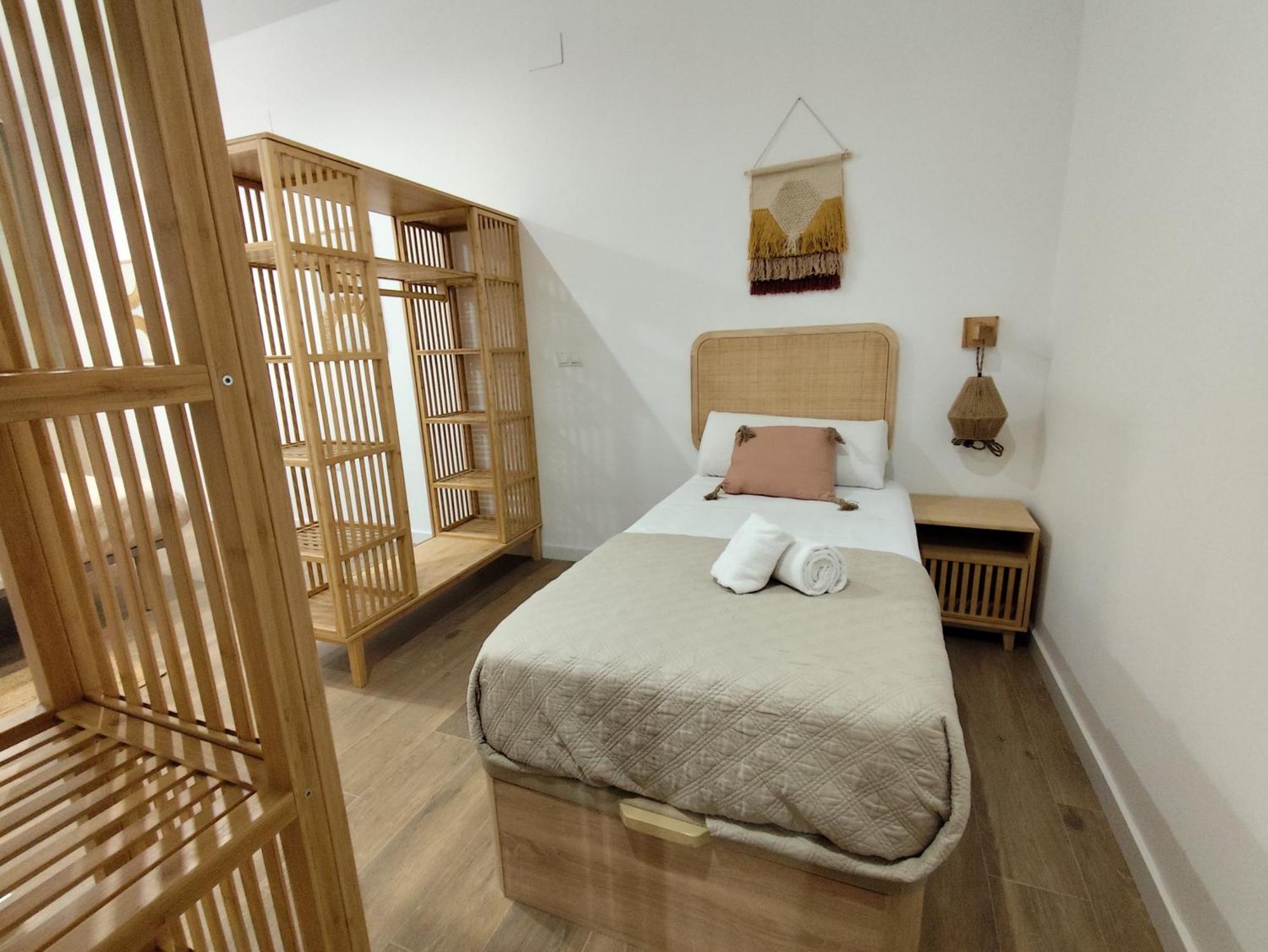 Travel Habitat Mediterranean Suites Valencia Szoba fotó